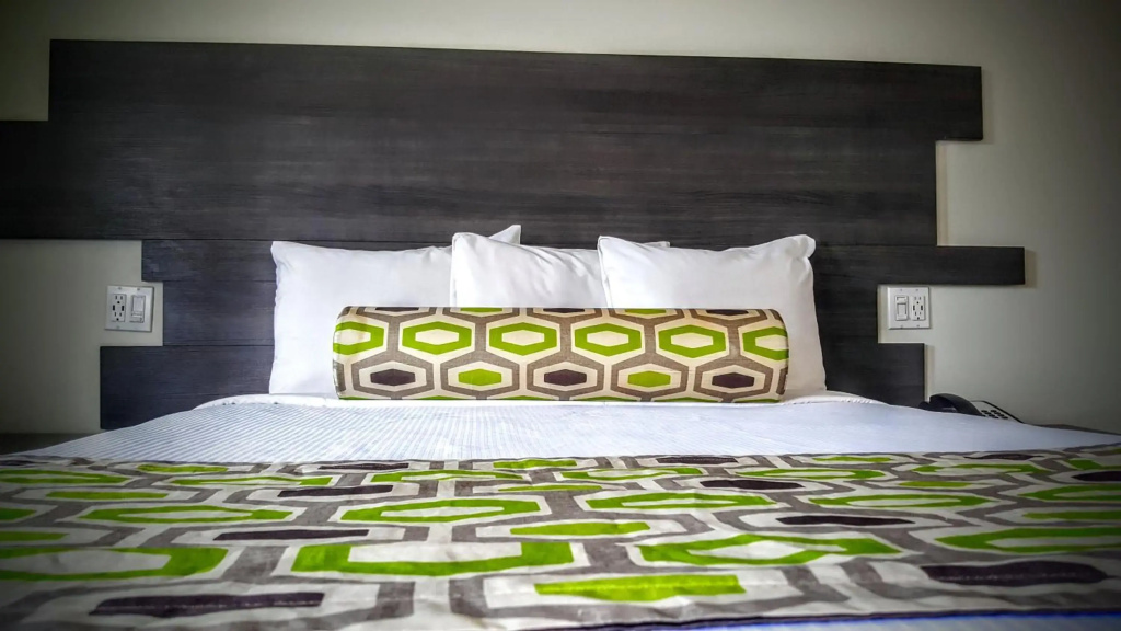 Jewel City Inn, photo 4