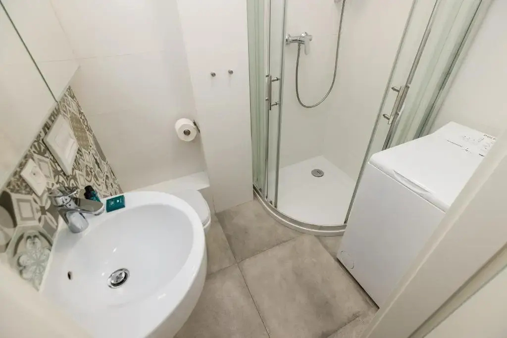 ShortStayPoland Chlodna B21 — photo 6