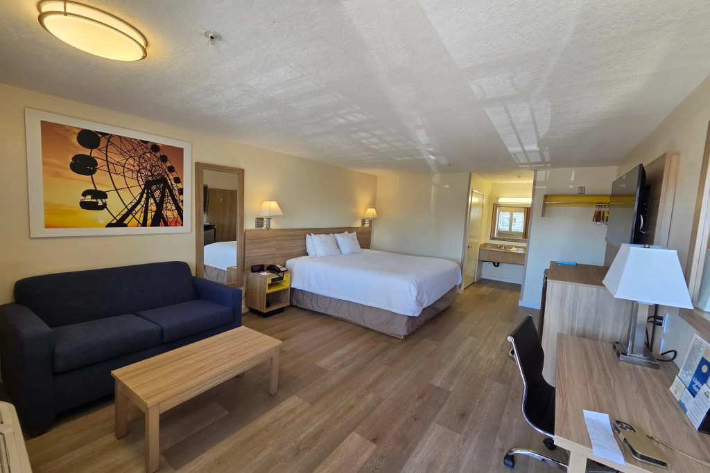 Days Inn by Wyndham Alhambra CA, photo 2