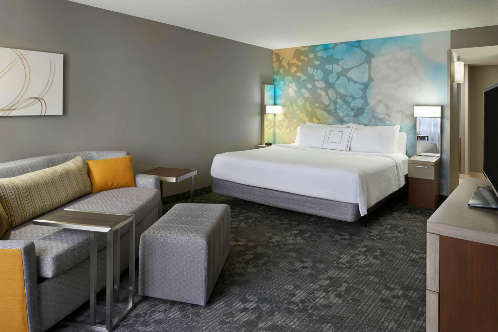 Courtyard by Marriott Toronto Airport — photo 6