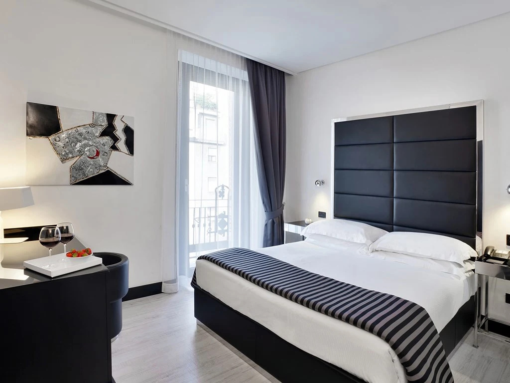 LHP Hotel Napoleon — photo 6