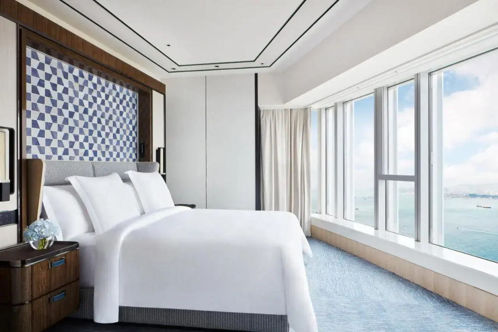 Four Seasons Hotel Hong Kong — photo 6