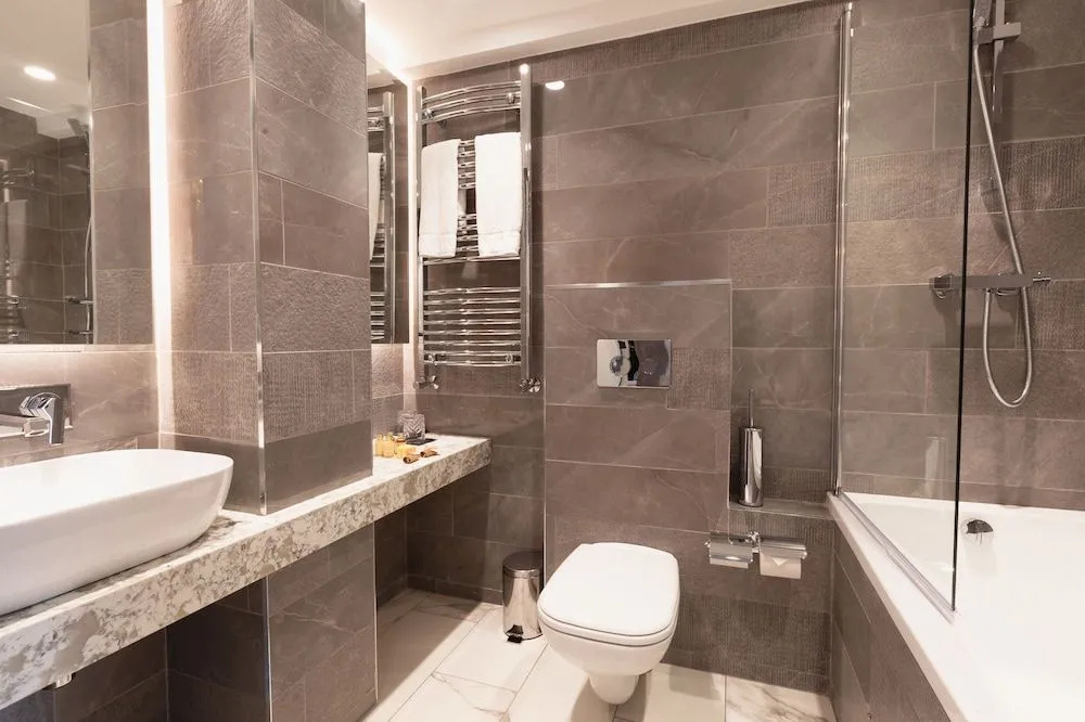 Clarendon Suites — photo 7