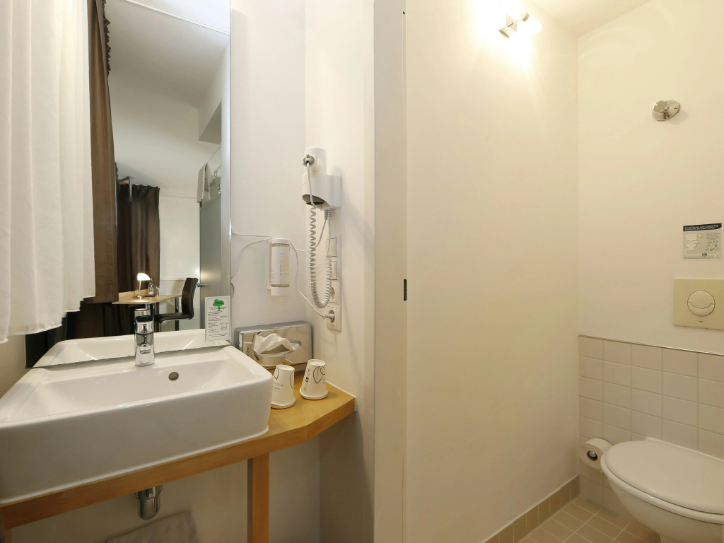 B&B HOTEL Berlin-Mitte — photo 8