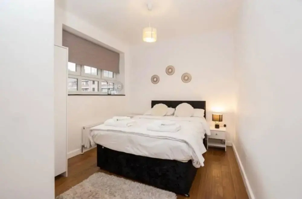 4 Bed Flat - Sleeps 10 - Pets - Parking — photo 7