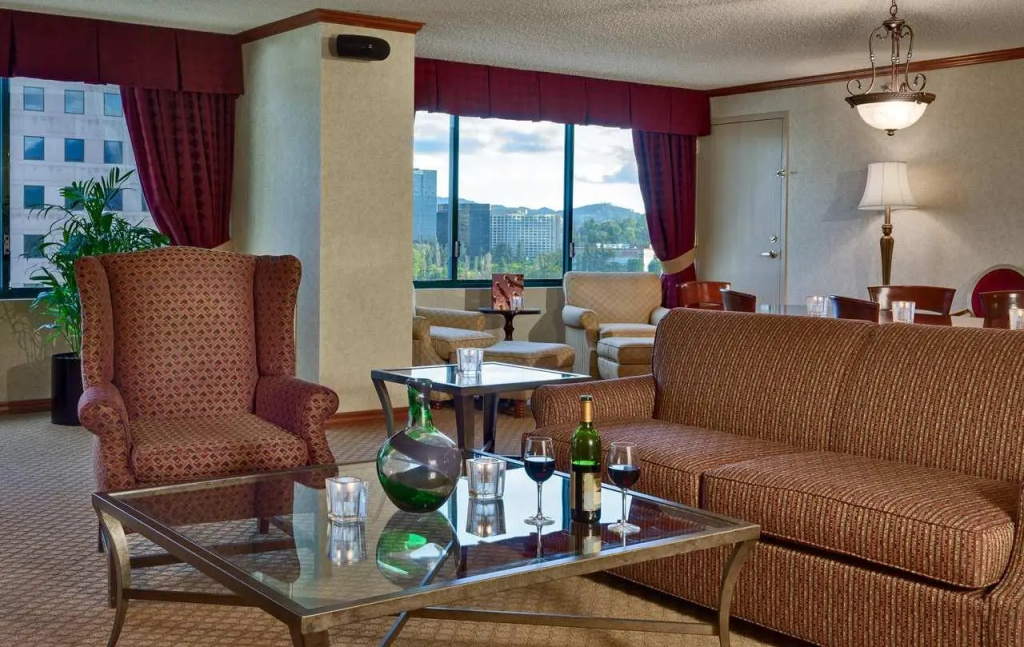 Hilton Woodland Hills / Los Angeles — photo 8