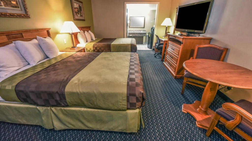 Chariot Inn Glendale - Pasadena — photo 7