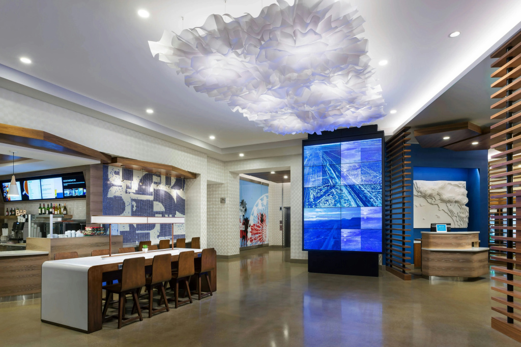 Courtyard by Marriott Santa Monica, photo 2