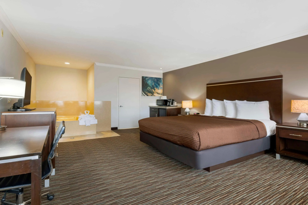 Best Western Redondo Beach Galleria Hotel - Beach City LA — photo 6