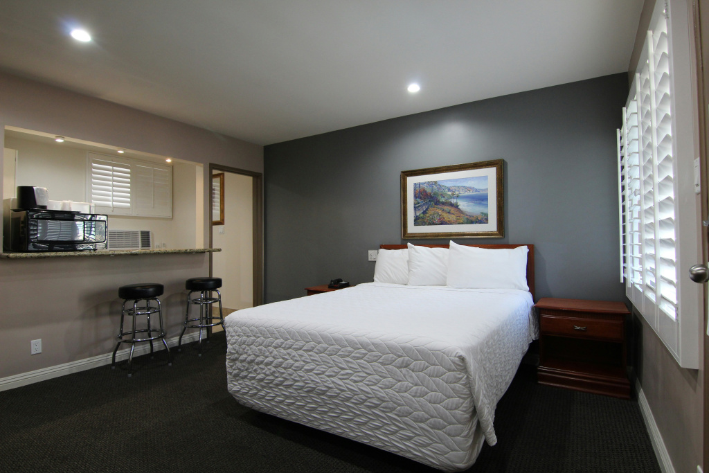 Dunes Inn - Wilshire — photo 7