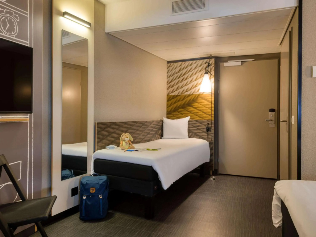 ibis Zurich City West — photo 4