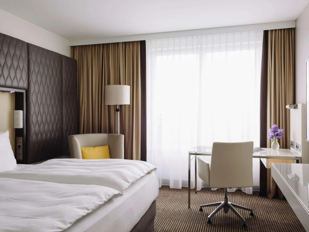 Pullman Berlin Schweizerhof, photo 4