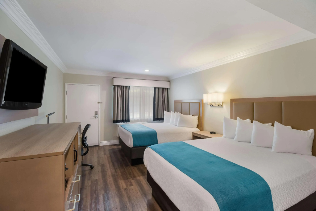 Best Western Woodland Hills Inn — photo 6