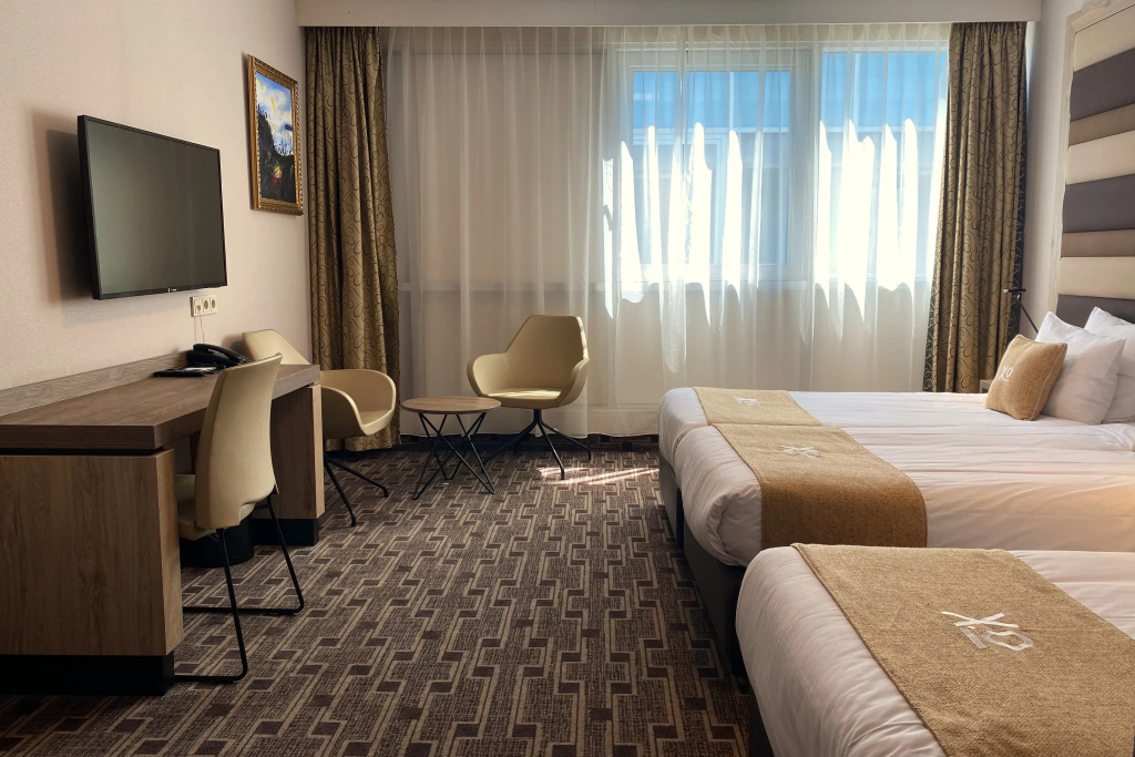 XO Hotels Blue Square — photo 6