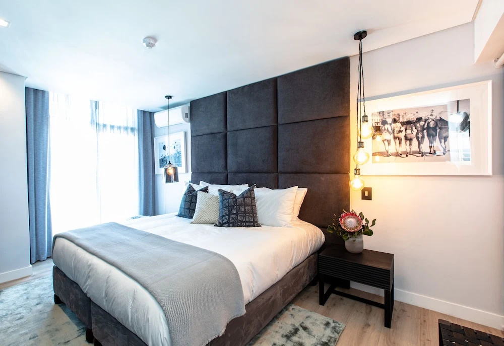 Bradway Apartments, photo 2