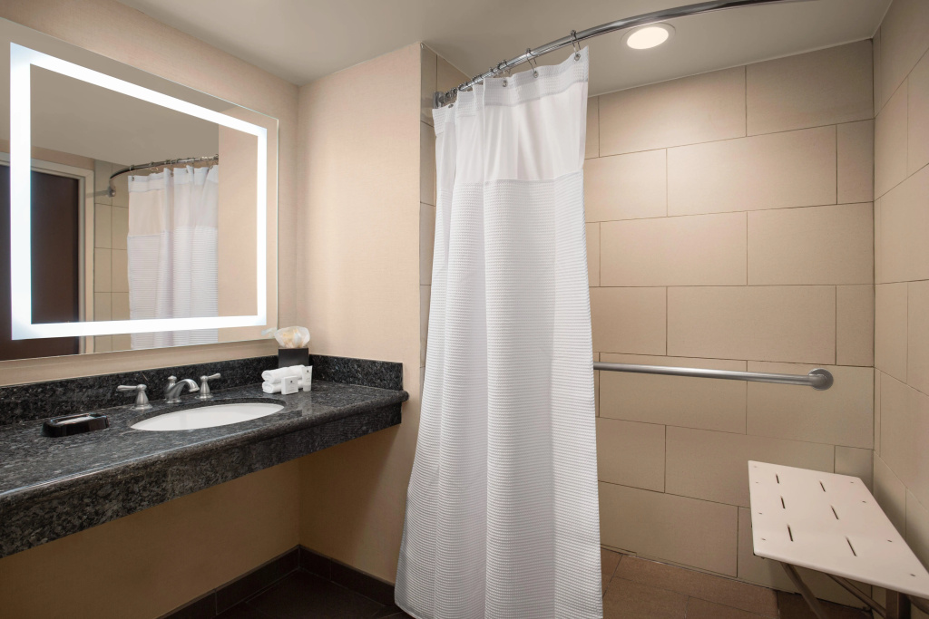 Crowne Plaza Los Angeles Harbor Hotel by IHG — photo 8