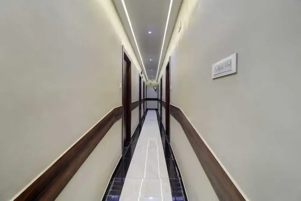 Hotel New Blue Sapphire Residency — photo 8