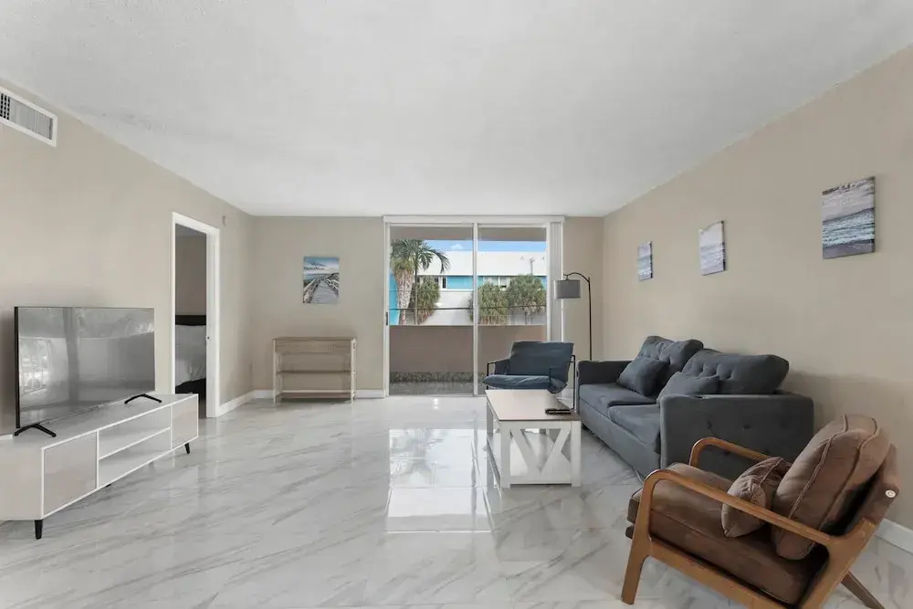 Bay Harbor Sunset Apt 2A, photo 3