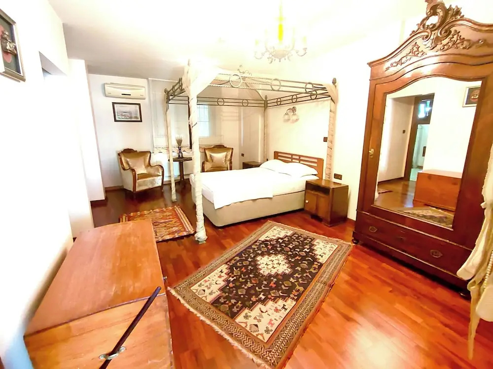 Villa Sphendone — photo 4