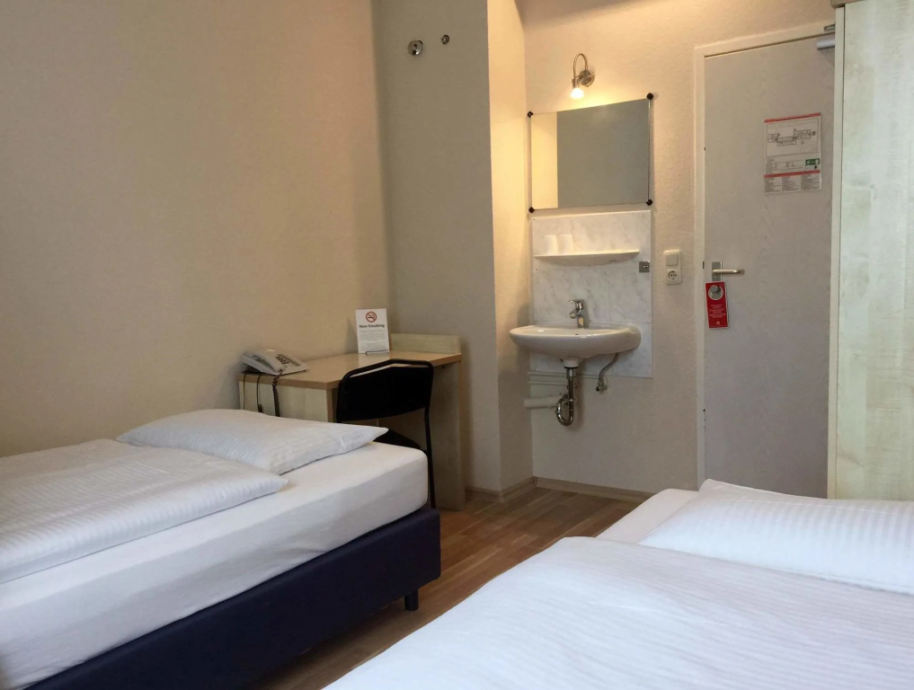 enjoy hostel Berlin City West — photo 4