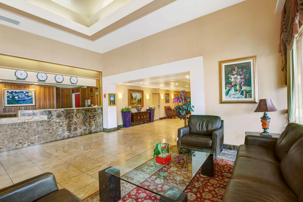 Ramada by Wyndham Hawthorne LAX / LA Stadium, photo 2