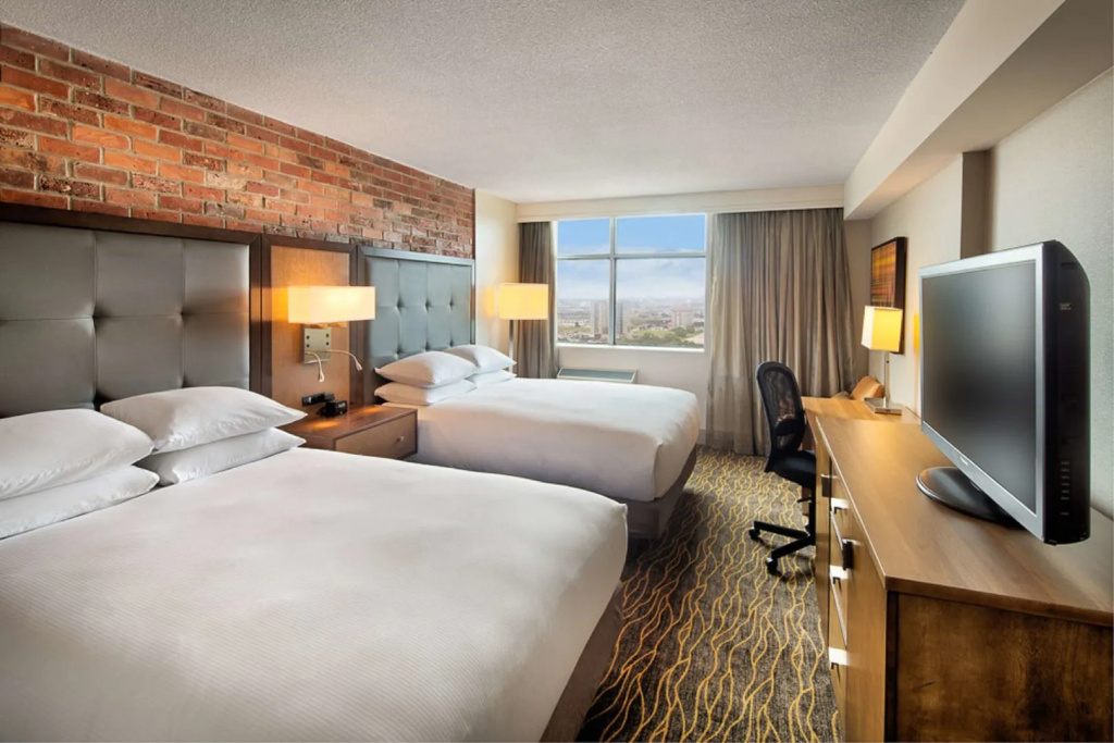 DoubleTree by Hilton Toronto Airport — photo 7