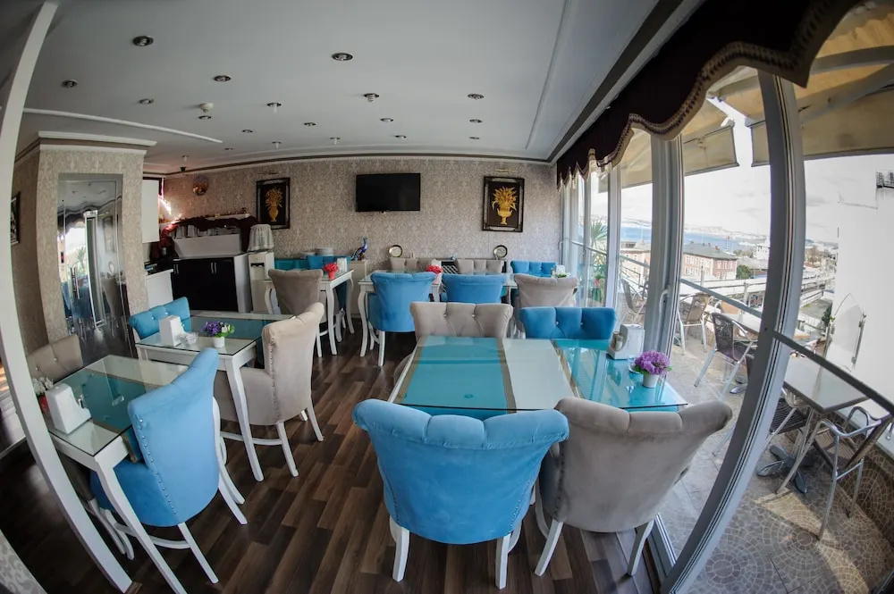 Отель Crowned Plus Hotel, photo 2