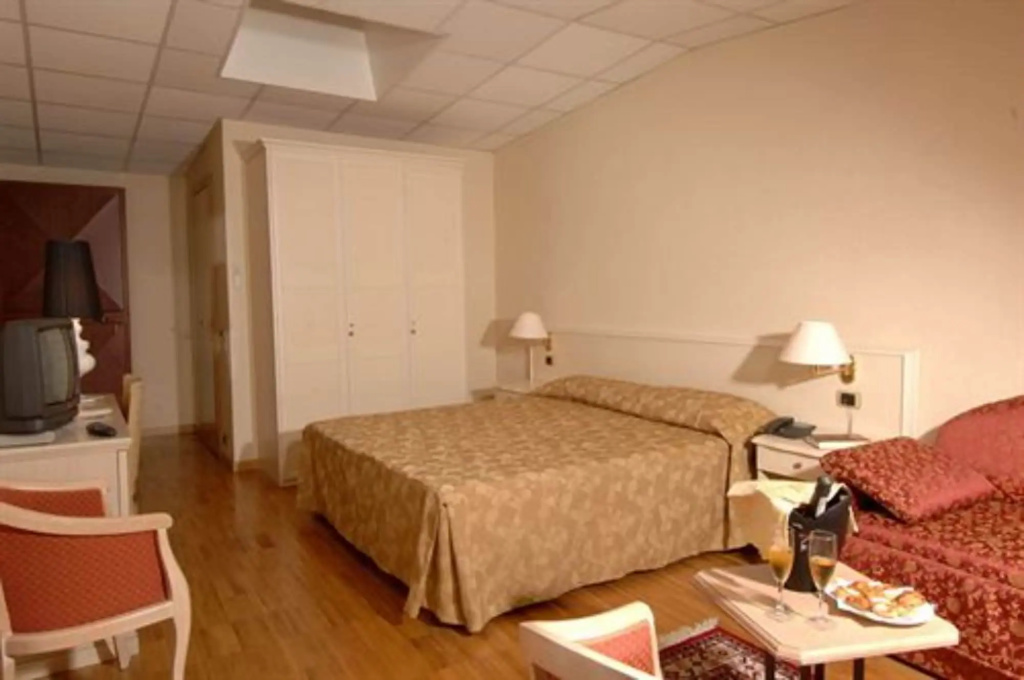 Terminal Hotel — photo 3