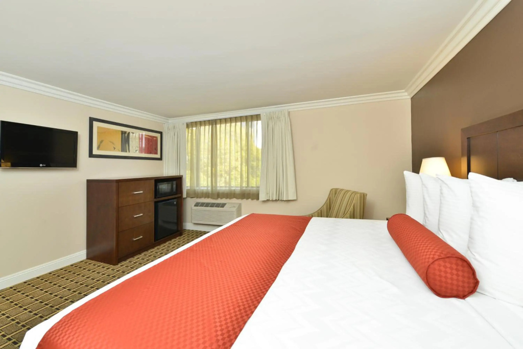 Best Western Plus LA Mid Town Hotel — photo 7