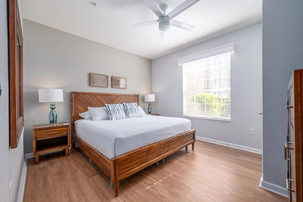 Casa Lucia Lakeview 3 Bedroom Condo by RedAwning, photo 5