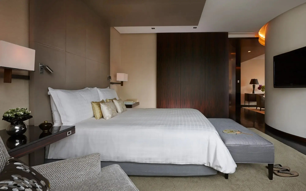 Four Seasons Hotel Tokyo at Marunouchi — photo 8