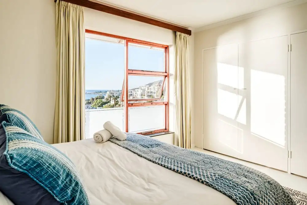 Luxurious Camps Bay Retreat w Sea Views Rock Residence — photo 6