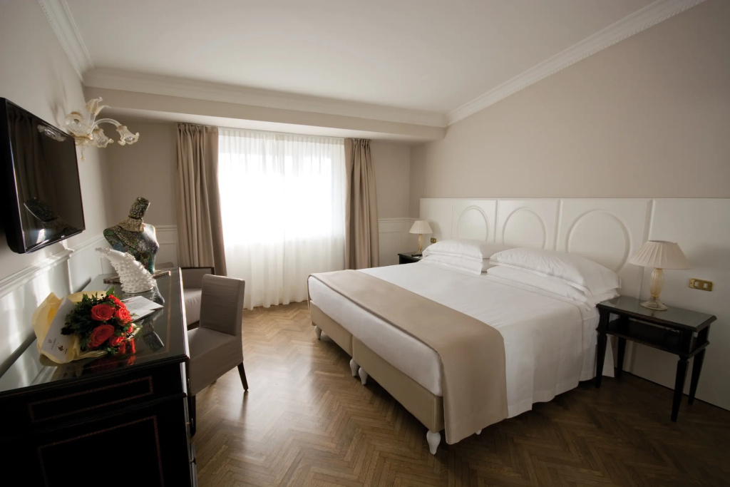 Plaza Hotel Lucchesi, photo 3