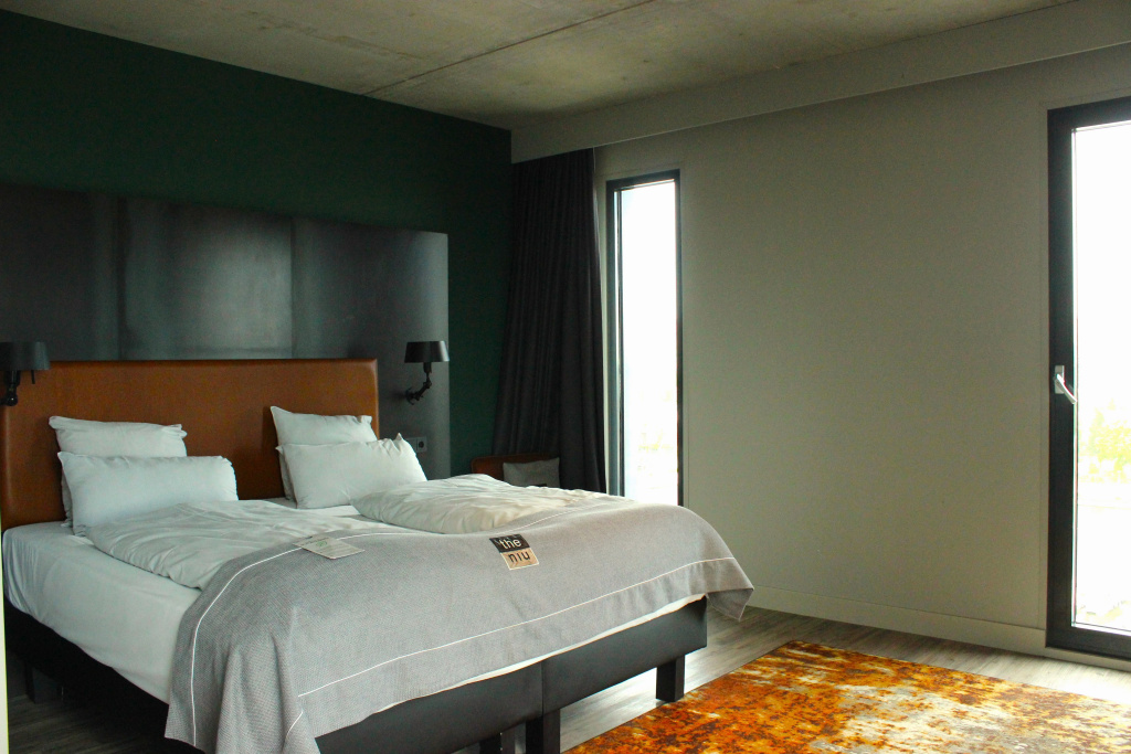 Holiday Inn - the niu, Fender Amsterdam by IHG — photo 6