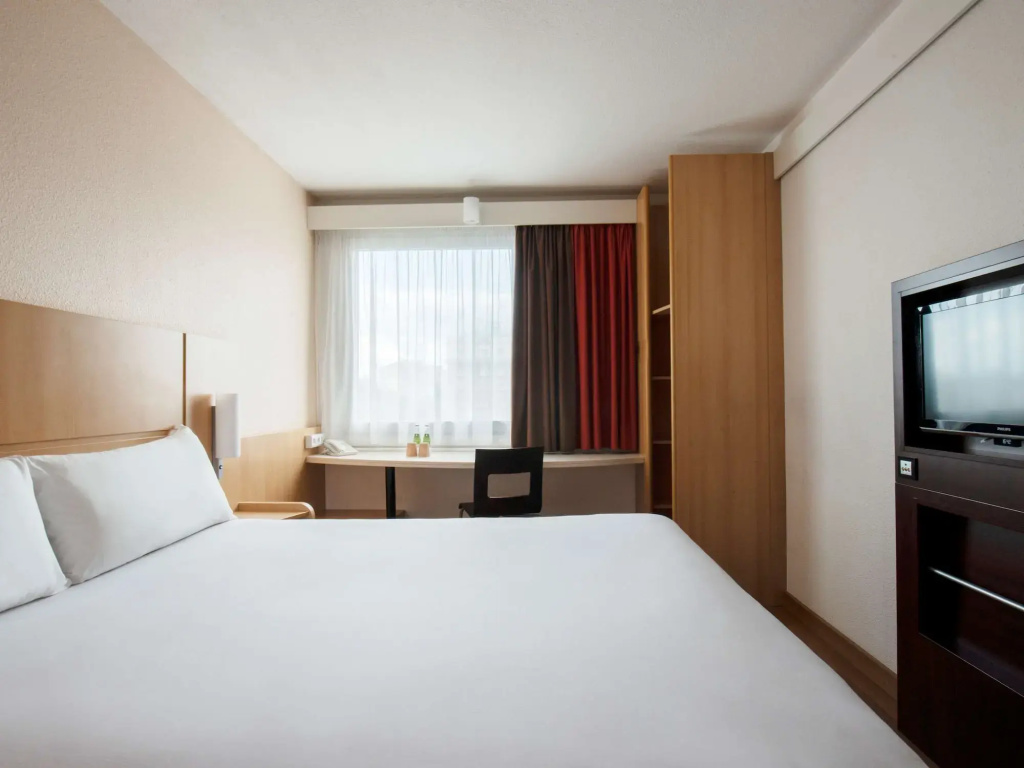 ibis Warszawa Stare Miasto Old Town Hotel — photo 8