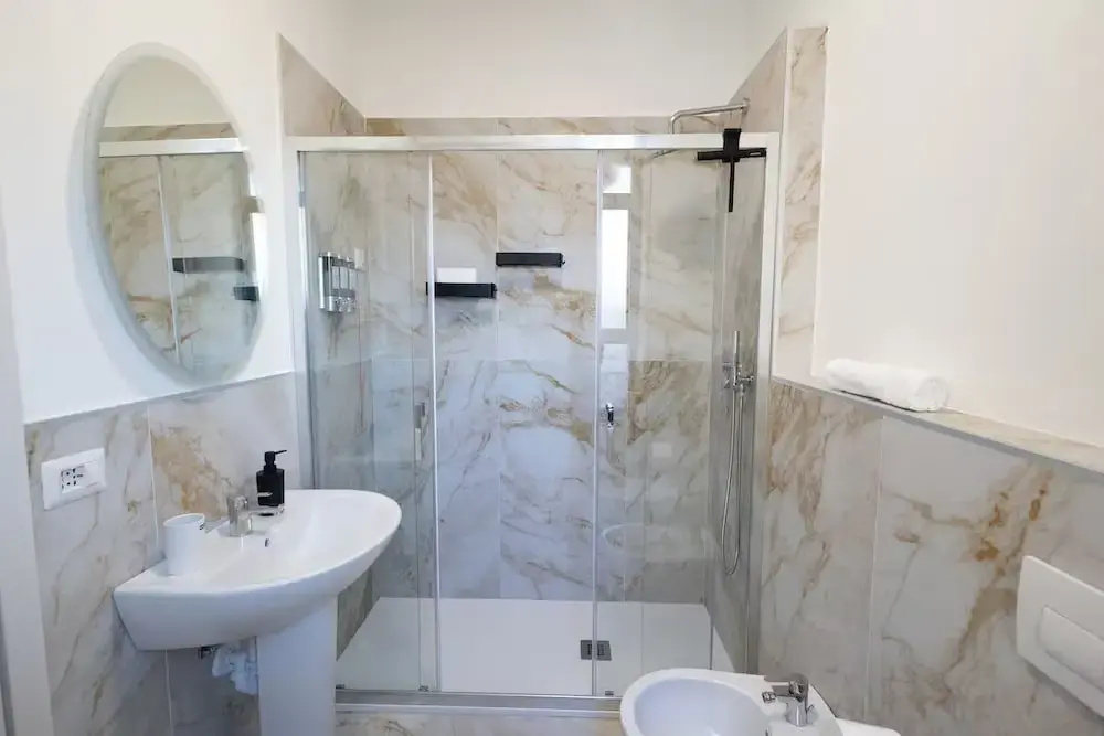 [Modern] 2BR/2BA • Metro Access • 12min Duomo — photo 7