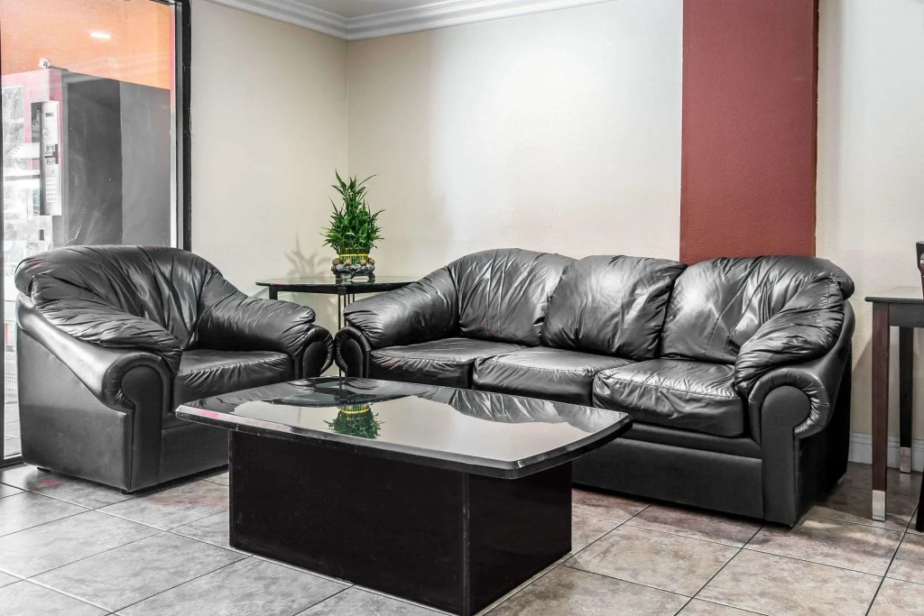 Pico Rivera Inn and Suites, photo 2