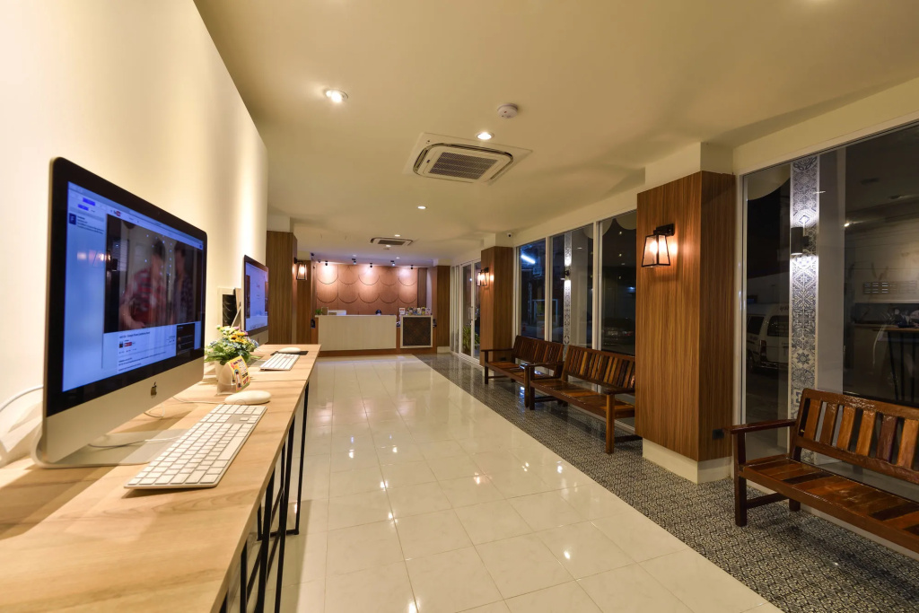 Montree Phuket Hotel, photo 2