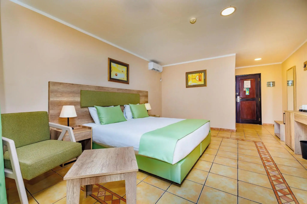 Ocean Bay Hotel & Resort — photo 3