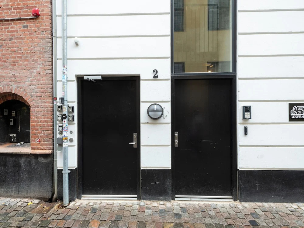 Leaves 6 - 2 Bdr Apt With Shared Roof Terrace