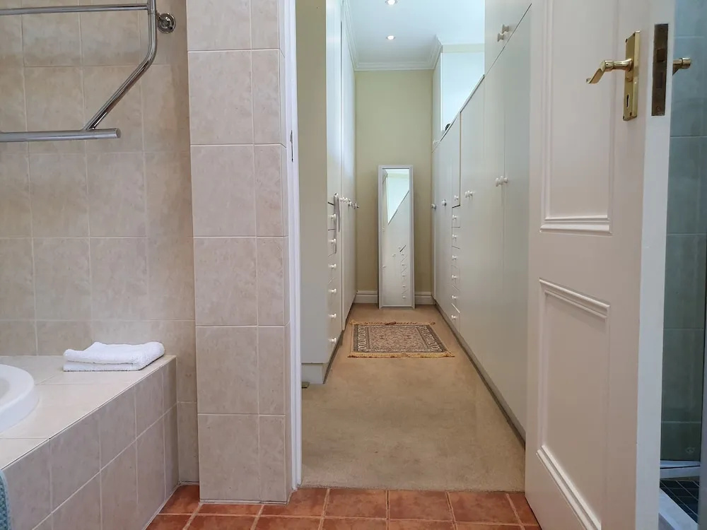 On Pinewood Guest House — photo 8