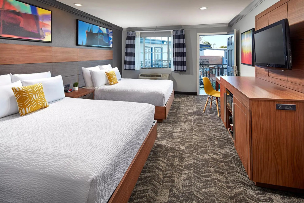 Studio Inn and Suites at Promenade Downey, photo 5