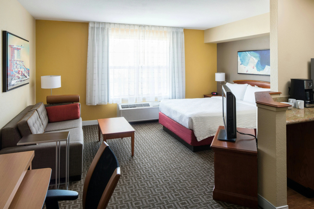TownePlace Suites Los Angeles LAX/Manhattan Beach, photo 3