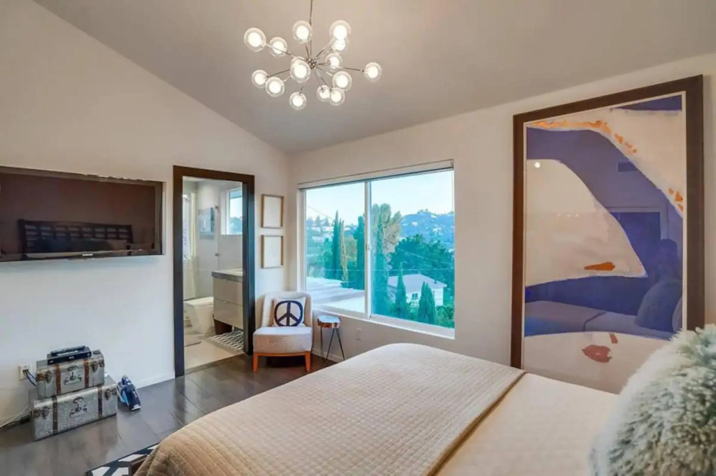Troy Dr - Sleek & Modern Hollywood Hills Home With Stunning Views — photo 6