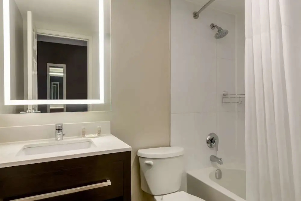 Days Inn Toronto West Mississauga — photo 8
