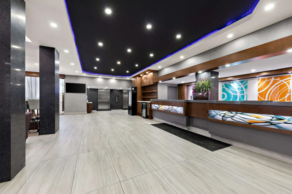 Best Western Plus Toronto North York Hotel & Suites, photo 2