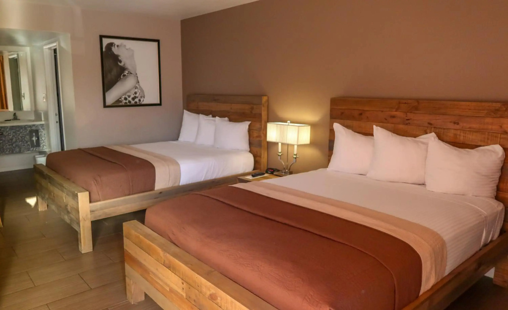 Thunderbird Hotel, photo 4