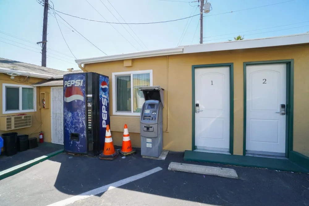 Signal Hill Motel