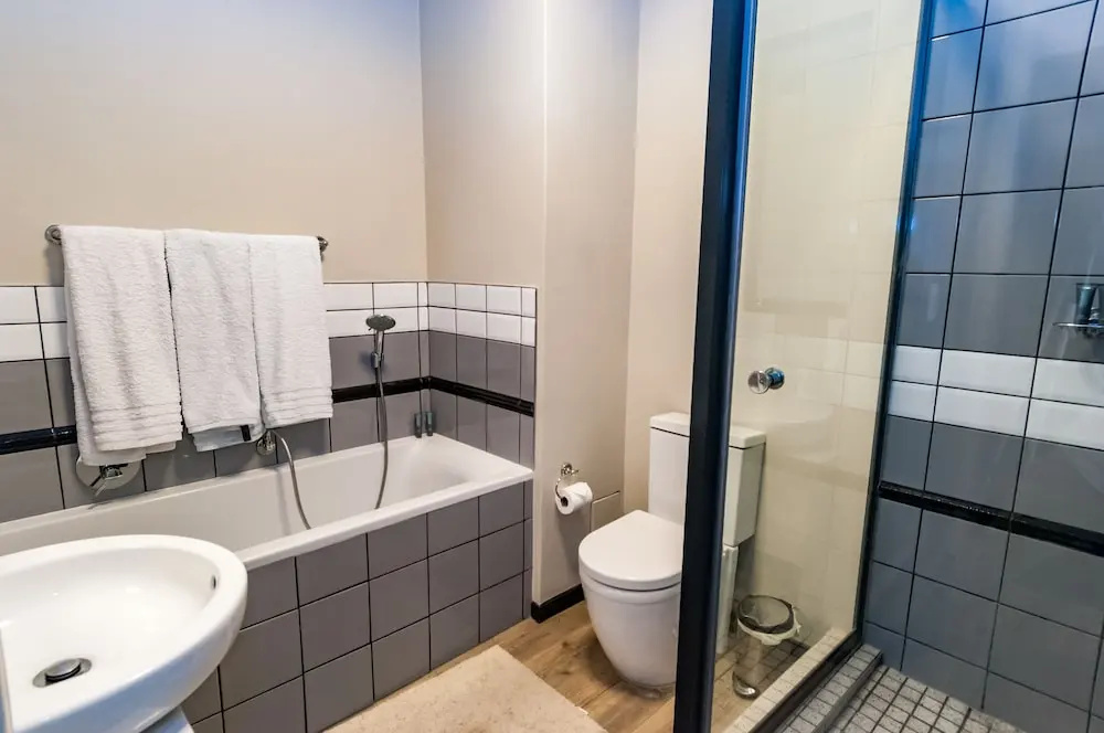 The Vantage Apartments — photo 7