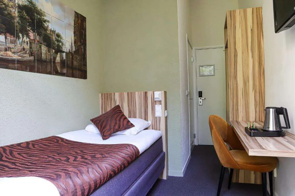 Asterisk Hotel — photo 2